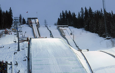 PŚ: Śnieg przeszkadza w Lillehammer